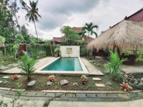 3 Bed Rooms Corner Ubud Private villa